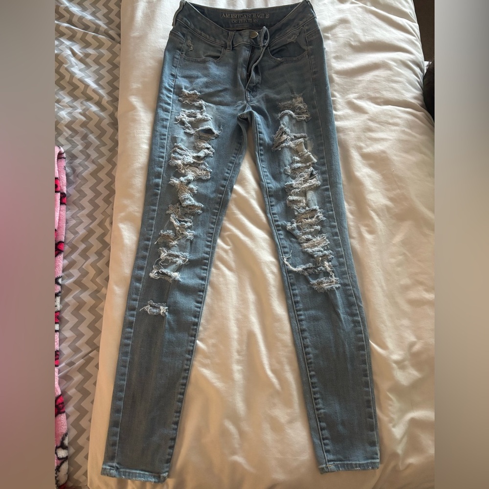AE Distressed Jeggings